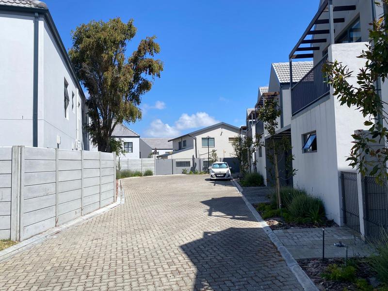 3 Bedroom Property for Sale in Silver Oaks Western Cape